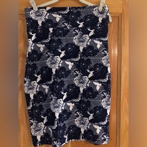 Blue and White Floral Patterned Pencil Skirt EUC